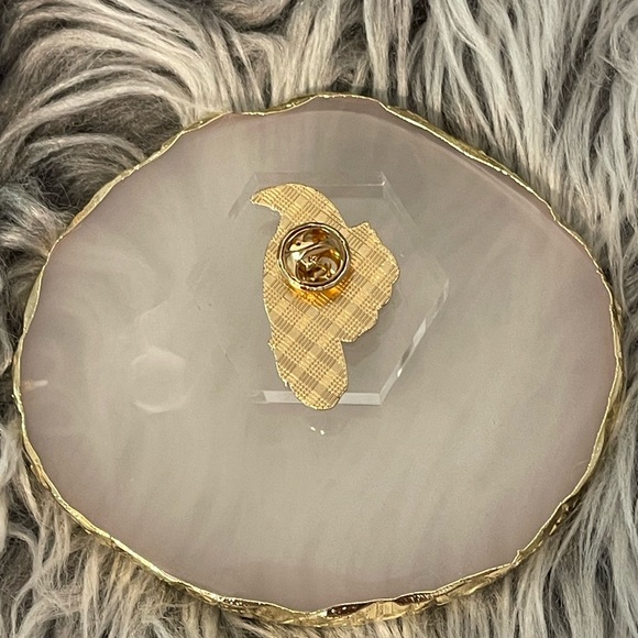 Brand New Raven Enamel Pin - Picture 2 of 3